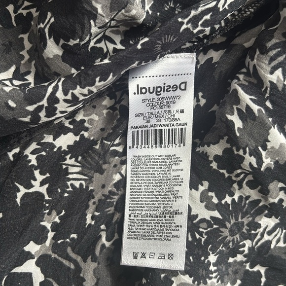 Desigual | Asymmetric Patch Print Dress / Make Love Not War / Floral Size 38 - Picture 14 of 16
